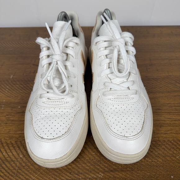 Veja ShoesWomens 8 White Gold  V-10 Low Top Lace Up Casual Sneakers - Picture 4 of 10